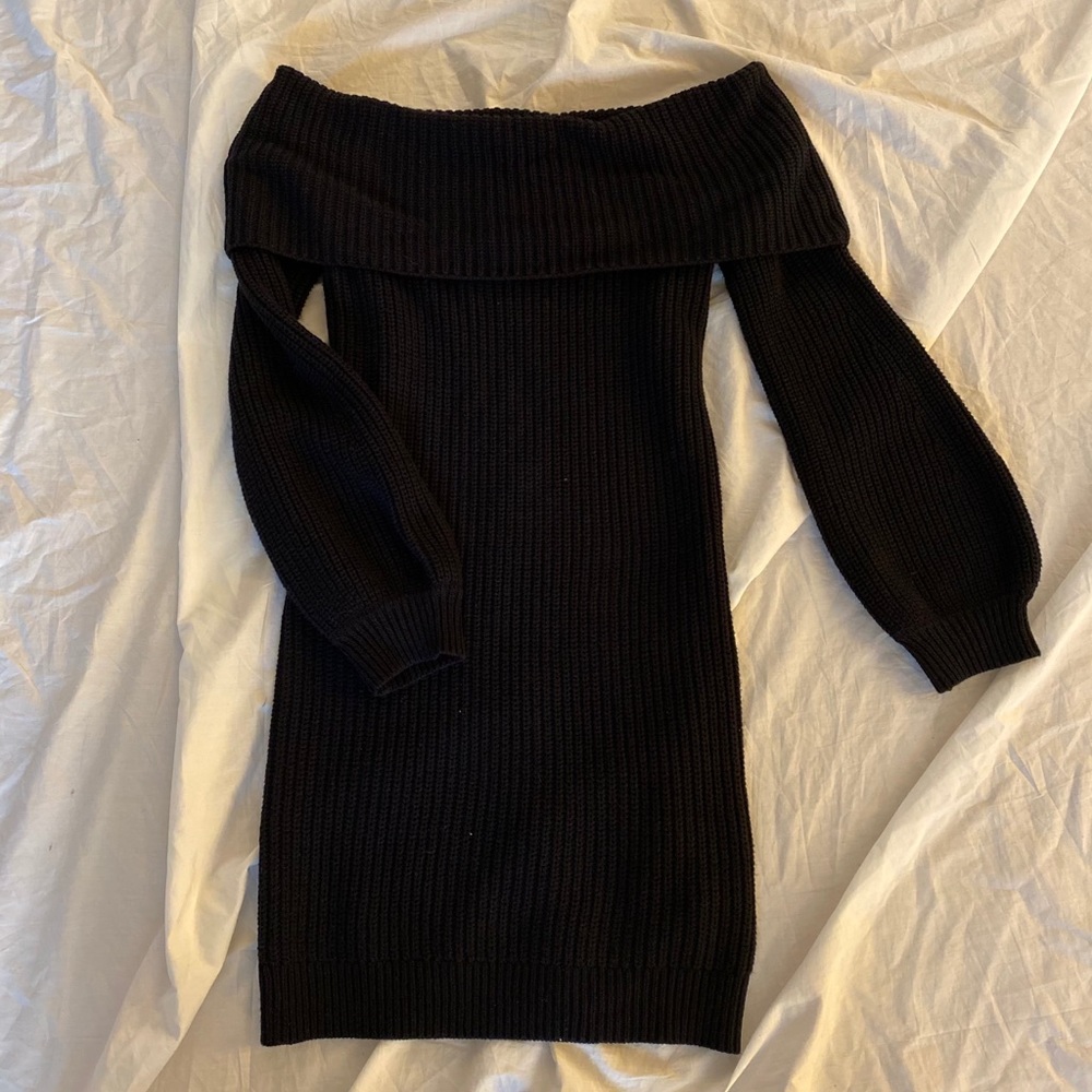 Forever 21 off the shoulder black sweater dress